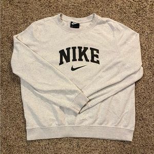 White Heather Nike Crewneck, size large